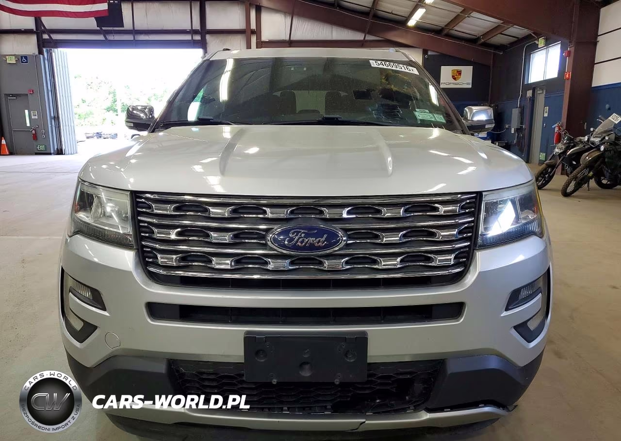 2017 Ford Explorer Xlt VIN:1FM5K8D8XHGA96023 - 5