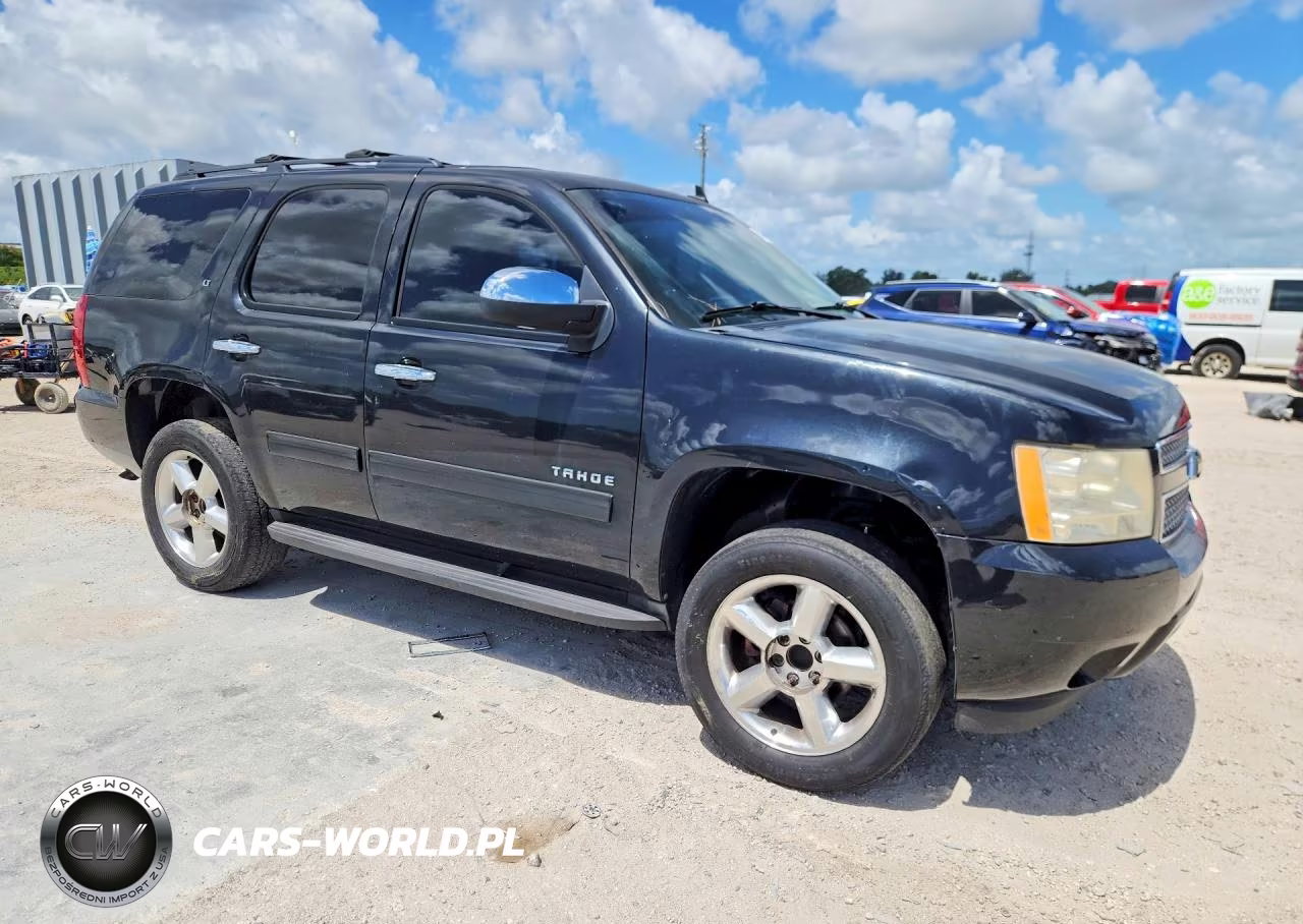 2011 Chevrolet Tahoe C1500 Lt VIN:1GNSCBE06BR376003 - 4