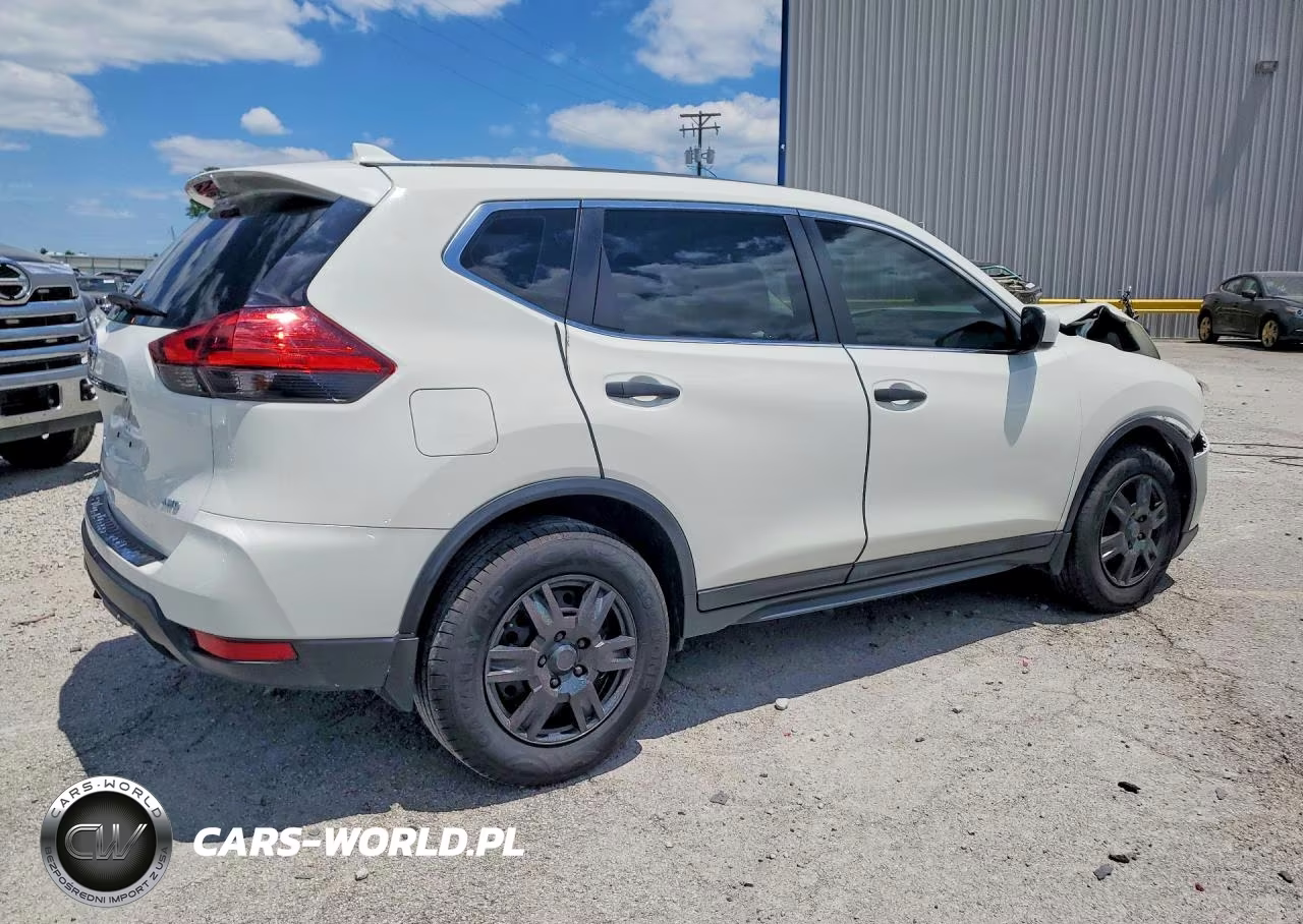 2017 Nissan Rogue S VIN:5N1AT2MV8HC785256 - 3