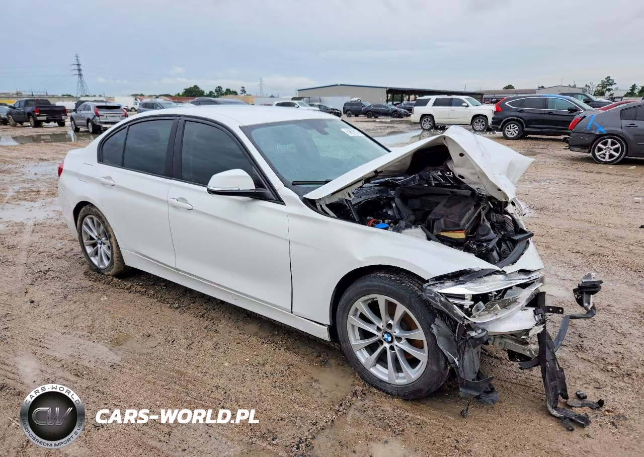 2018 BMW 320 I VIN:WBA8E1G52JNU92933 - 4