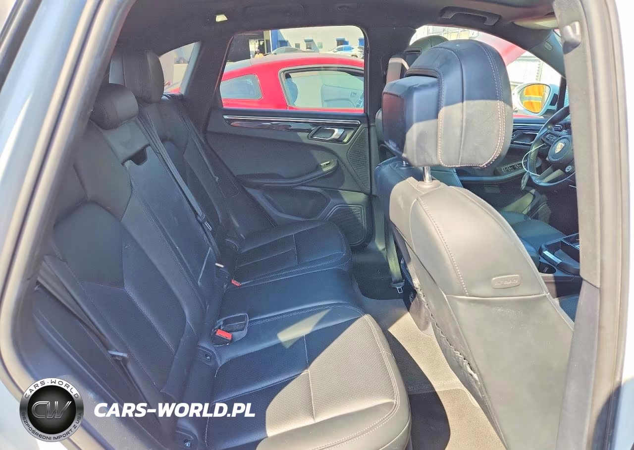 2023 Porsche Macan T VIN:WP1AA2A59PLB16411 - 11