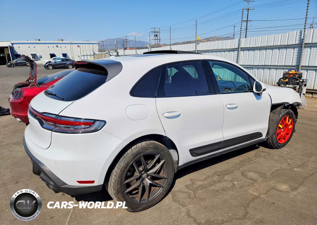 2023 Porsche Macan T VIN:WP1AA2A59PLB16411 - 3