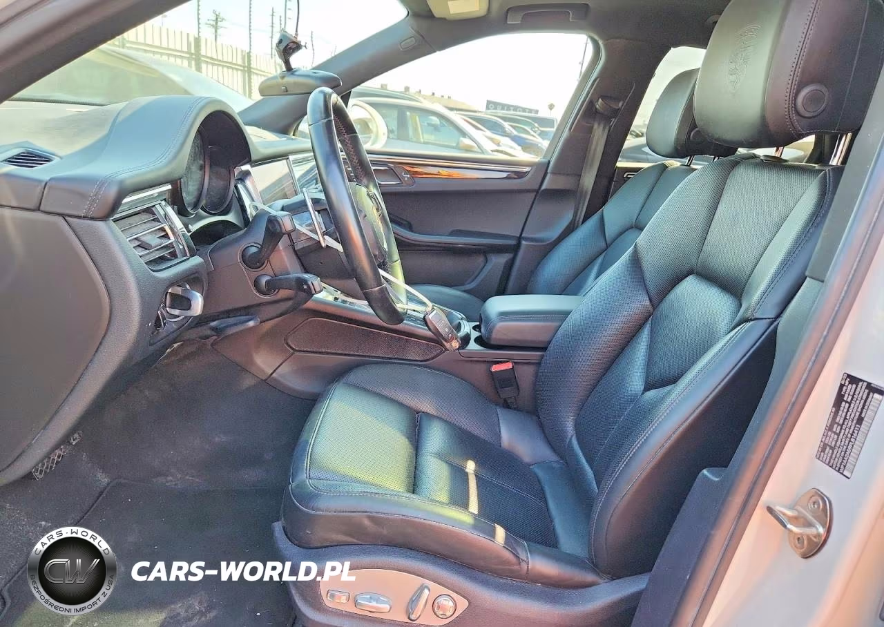 2023 Porsche Macan T VIN:WP1AA2A59PLB16411 - 7