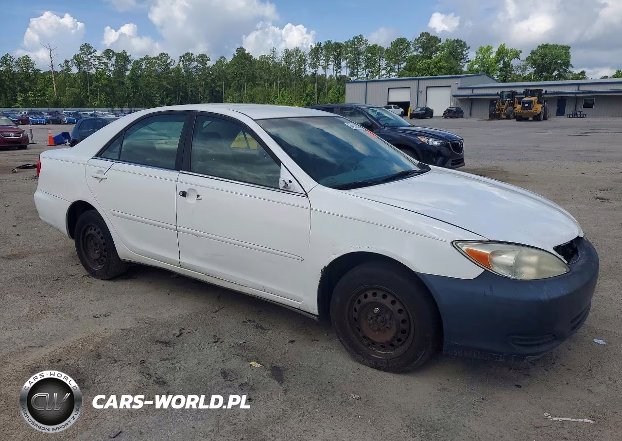 2004 Toyota Camry Le VIN:4T1BE32K64U281693 - 4