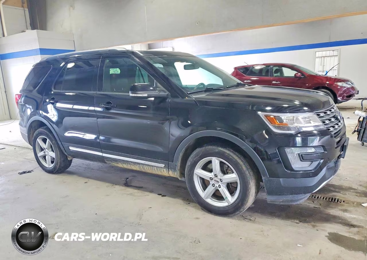 2017 Ford Explorer Xlt VIN:1FM5K8DH0HGD75187 - 4
