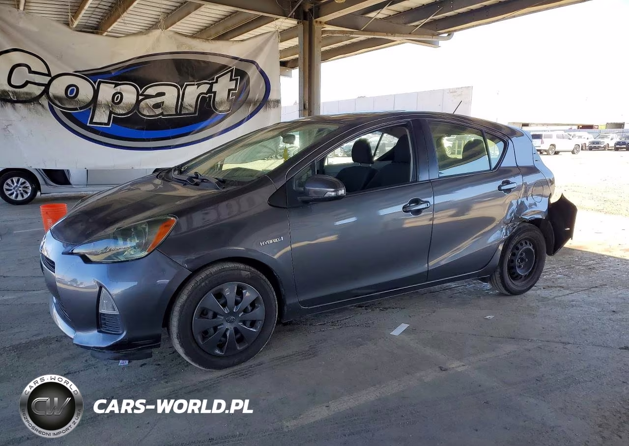 2014 Toyota Prius C Three