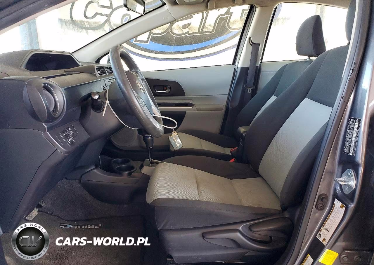 2014 Toyota Prius C Three VIN:JTDKDTB31E1059291 - 7