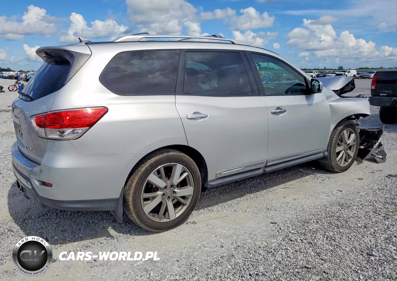 2014 Nissan Pathfinder S VIN:5N1AR2MN2EC707517 - 3