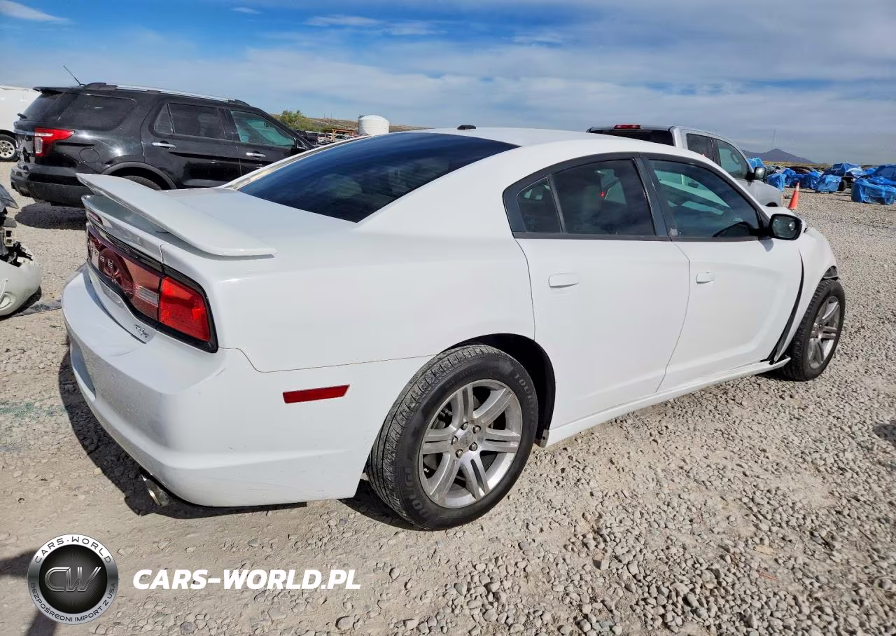 2011 Dodge Charger R VIN:2B3CL5CT2BH508705 - 3