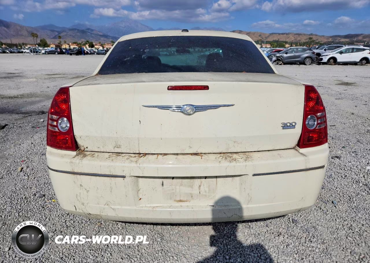 2010 Chrysler 300 Touring VIN:2C3CA5CV3AH325841 - 6