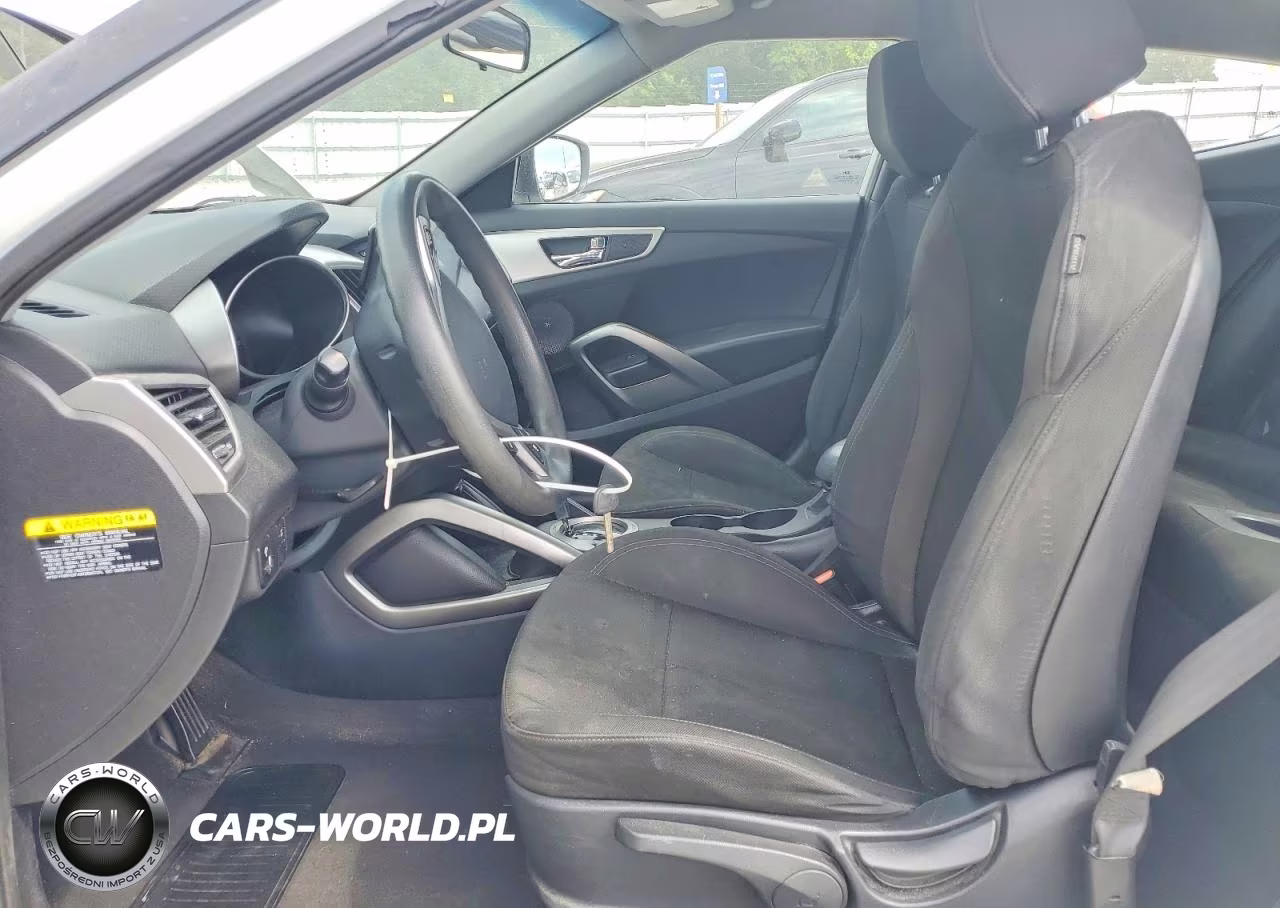 2016 Hyundai Veloster Base VIN:KMHTC6AD9GU288253 - 7