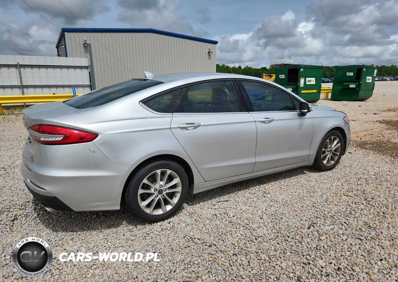 2019 Ford Fusion Se VIN:3FA6P0HD1KR198142 - 3