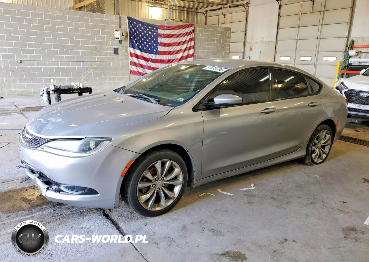 2015 Chrysler 200 S – zdjęcie 1 z 12