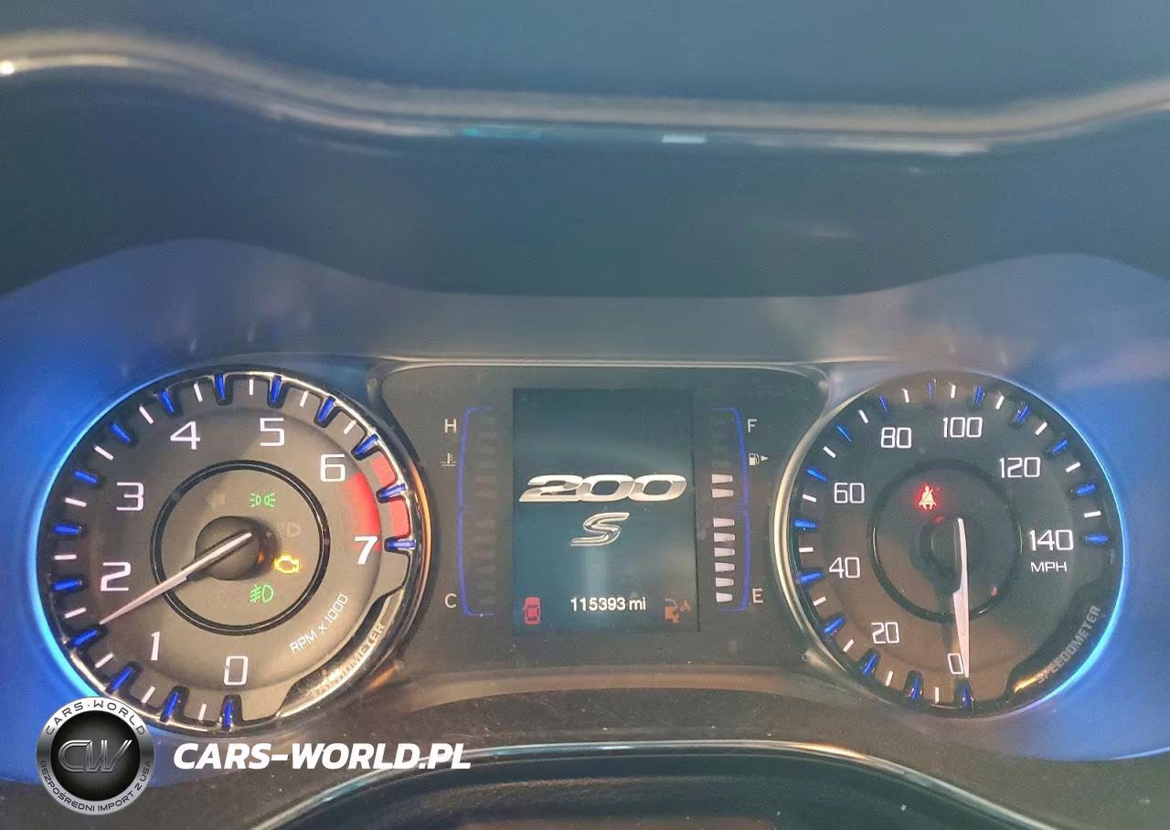 2015 Chrysler 200 S VIN:1C3CCCBB9FN585164 - 9