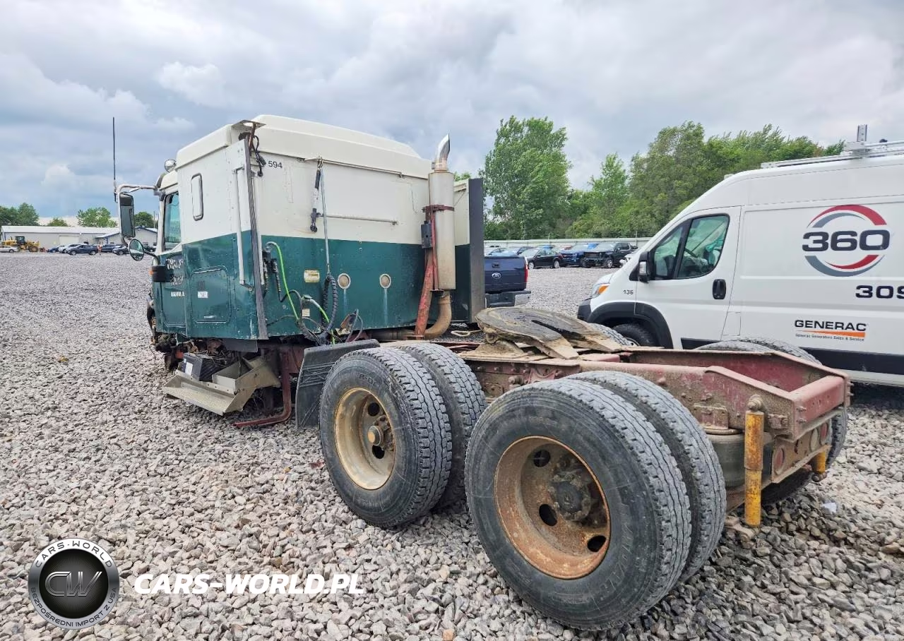 2001 International 9200 9200I VIN:2HSCEAXR41C063421 - 3