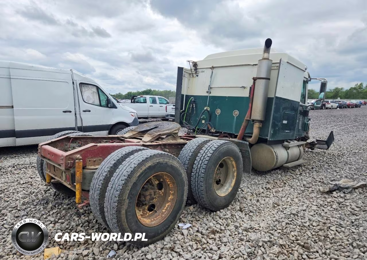 2001 International 9200 9200I VIN:2HSCEAXR41C063421 - 4