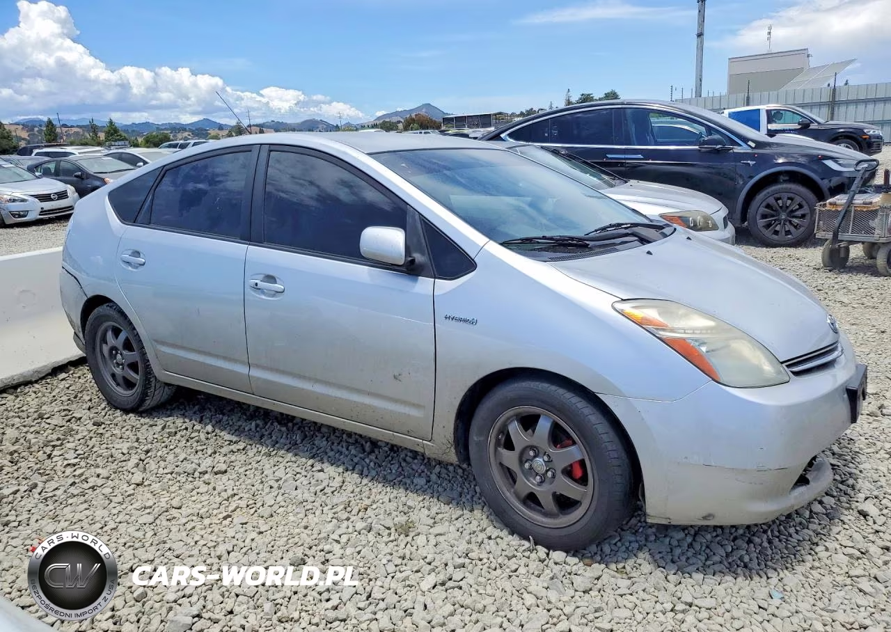 2007 Toyota Prius Base VIN:JTDKB20U177553839 - 4