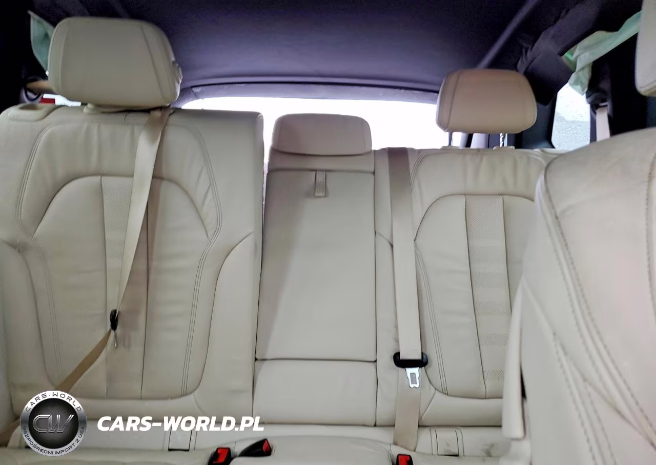 2019 BMW X5 xDrive40I VIN:5UXCR6C52KLK87709 - 10