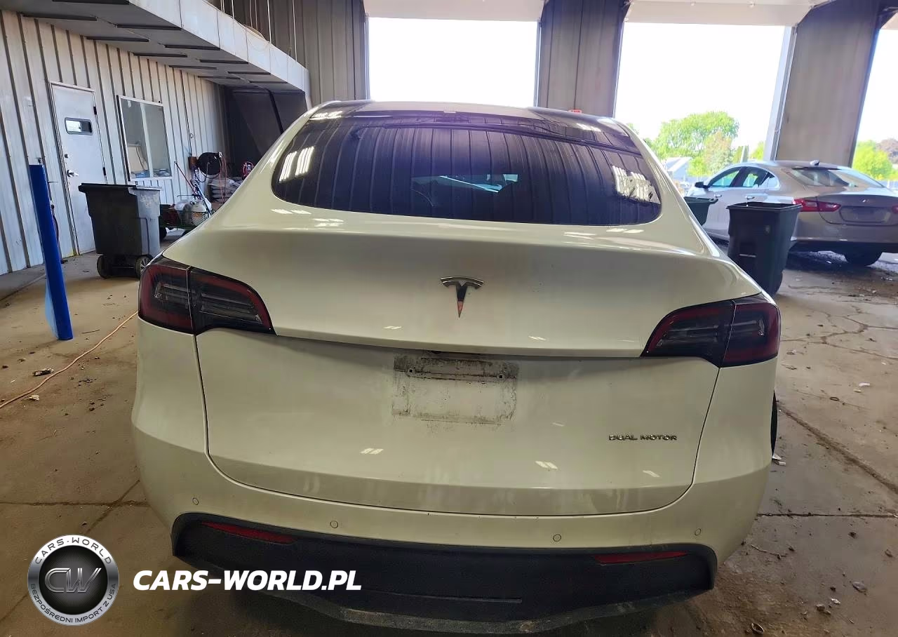 2021 Tesla Model Y VIN:5YJYGDEE6MF246682 - 6