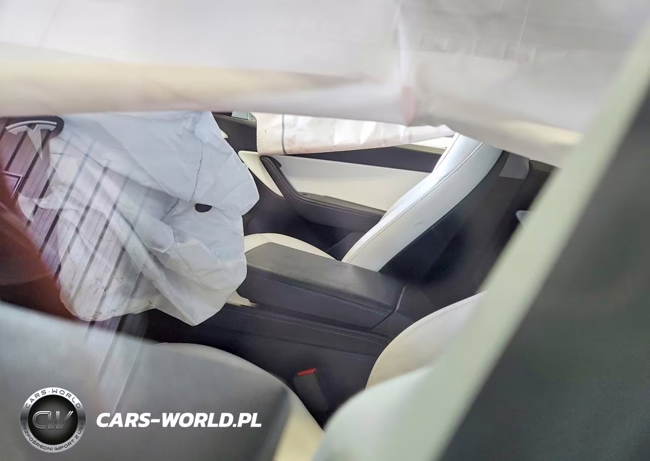 2021 Tesla Model Y VIN:5YJYGDEE6MF246682 - 8