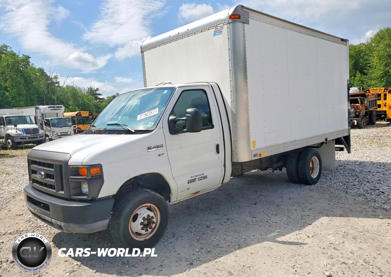 2011 Ford E450 Box Truck