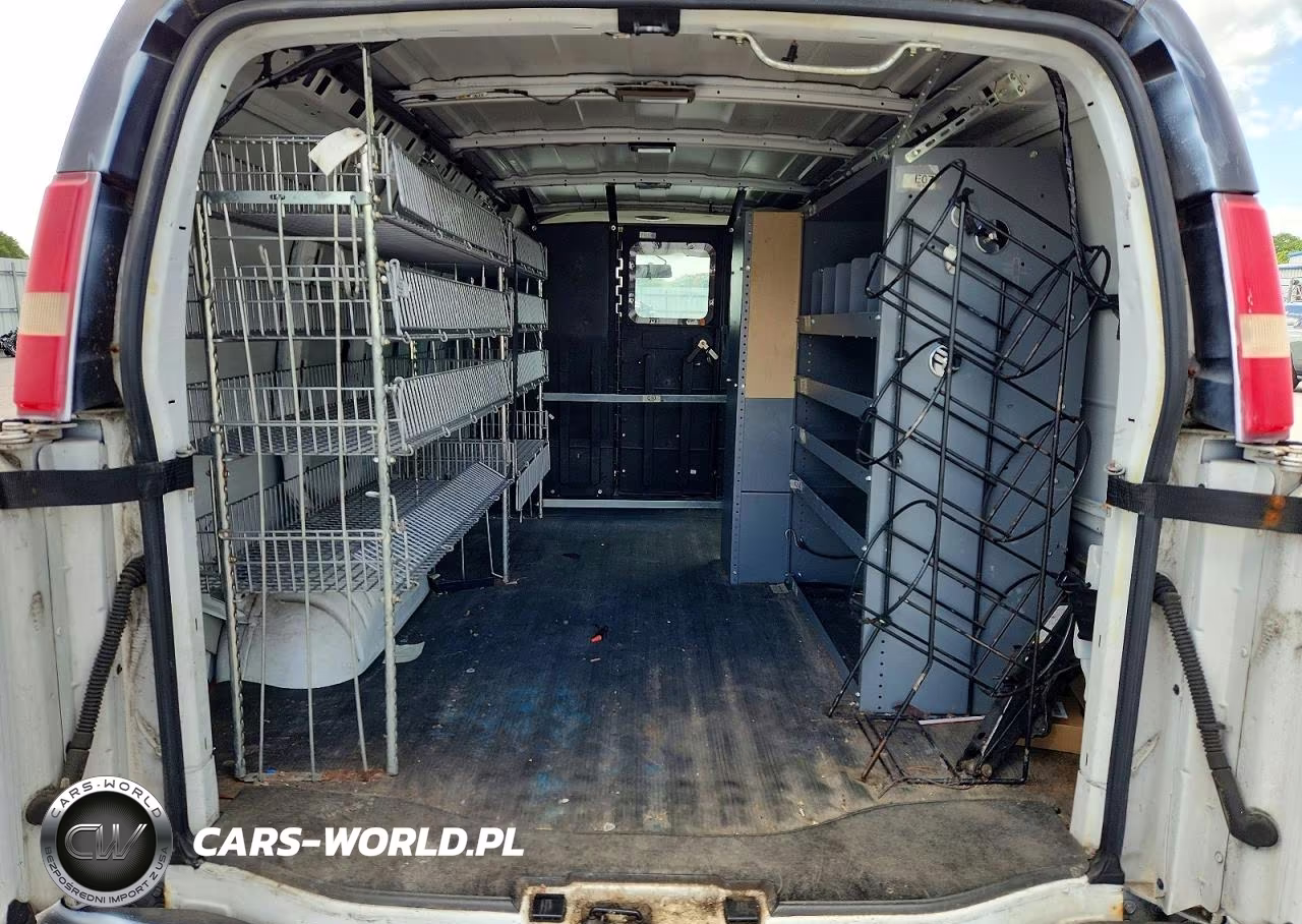 2013 Chevrolet Express G1500 VIN:1GCSGAFX3D1152952 - 10