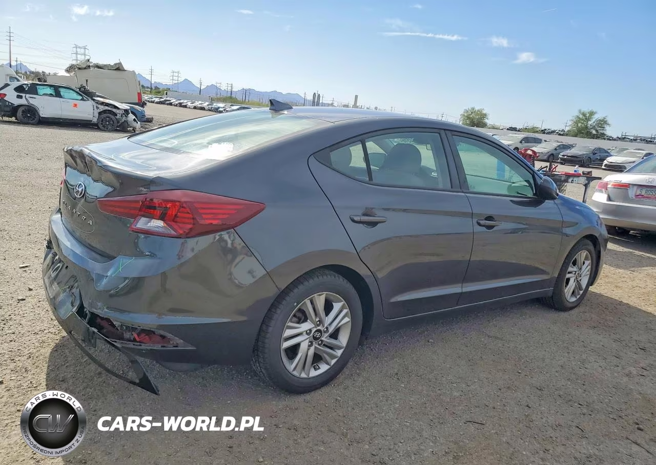 2020 Hyundai Elantra Sel VIN:5NPD84LF4LH559303 - 3