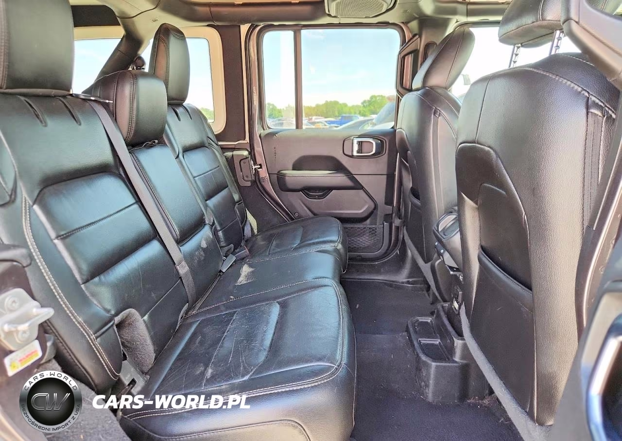 2021 Jeep Wrangler Unlimited Sahara VIN:1C4HJXEN2MW743355 - 11
