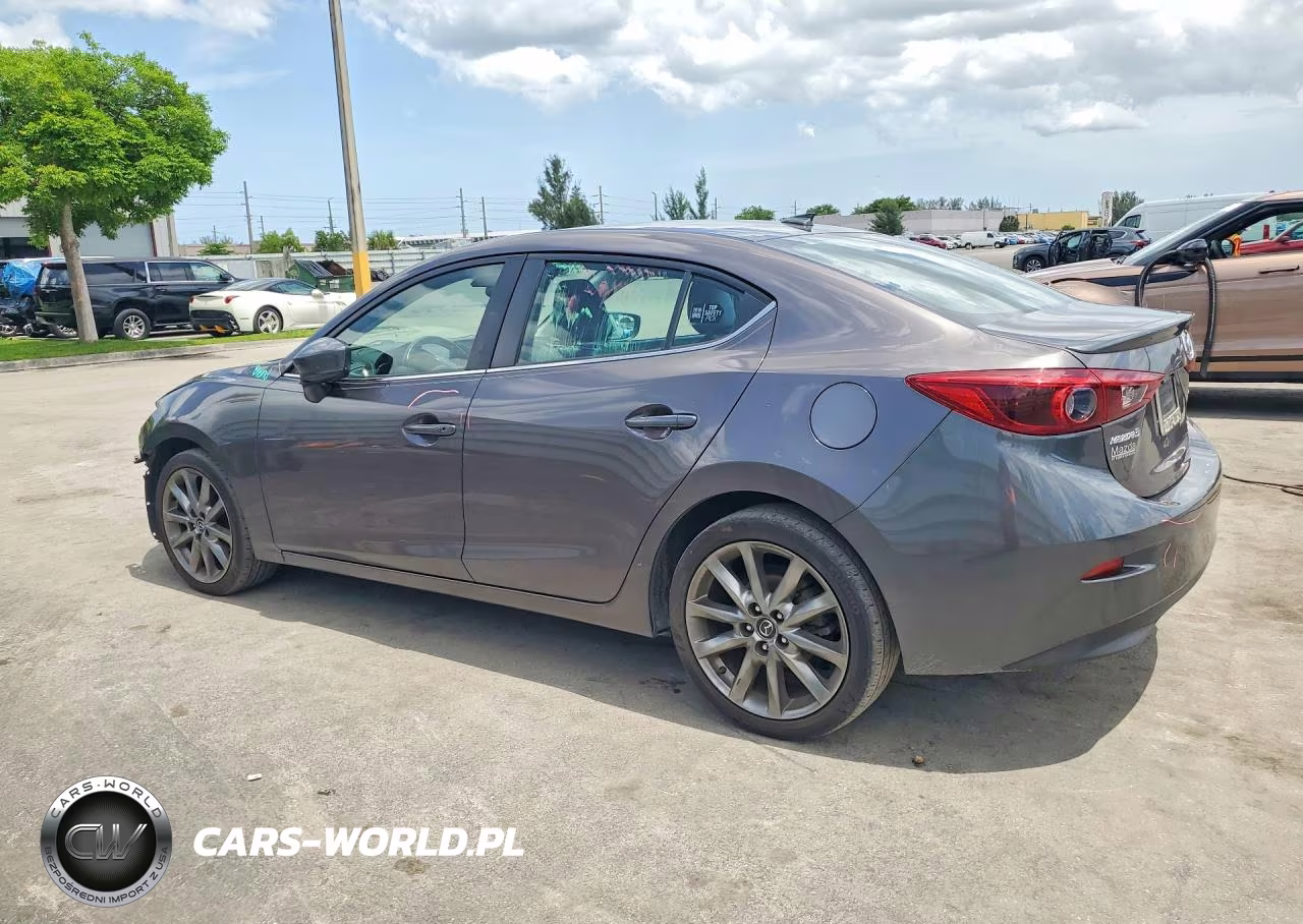 2018 Mazda 3 Grand Touring VIN:3MZBN1W39JM214790 - 2