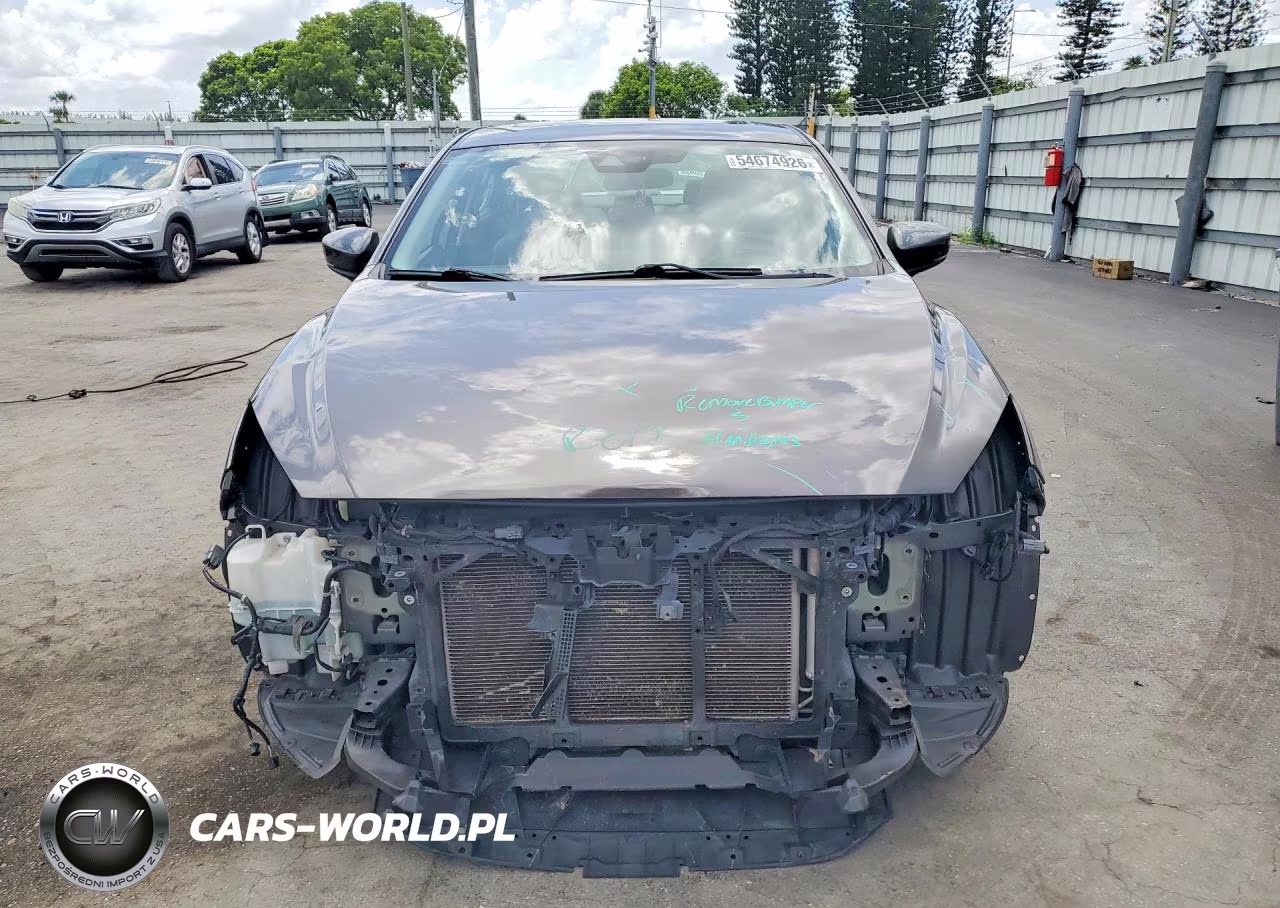 2018 Mazda 3 Grand Touring VIN:3MZBN1W39JM214790 - 5