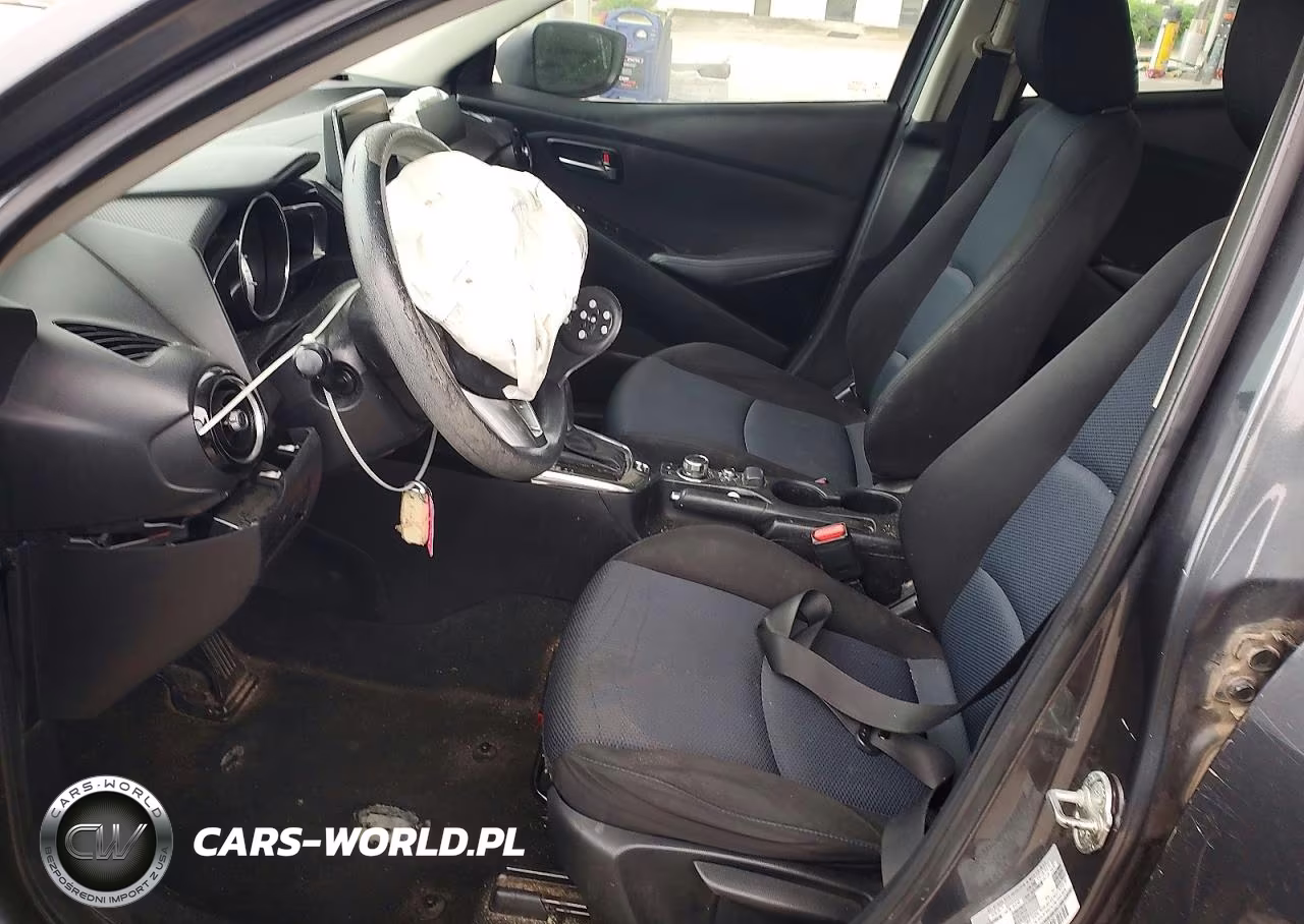 2017 Toyota Yaris Ia Base VIN:3MYDLBYV3HY186754 - 7