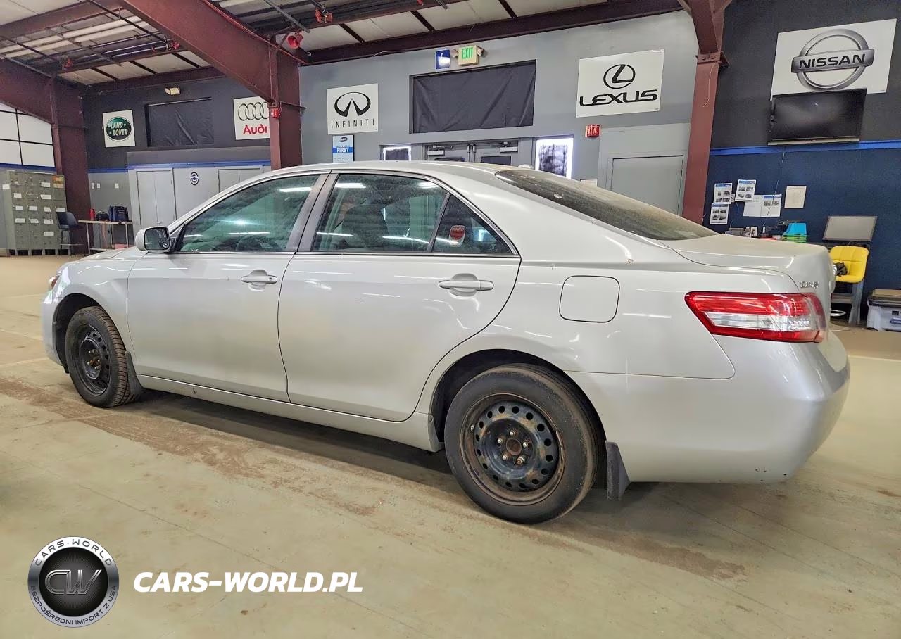 2010 Toyota Camry Le VIN:4T1BF3EKXAU060585 - 2