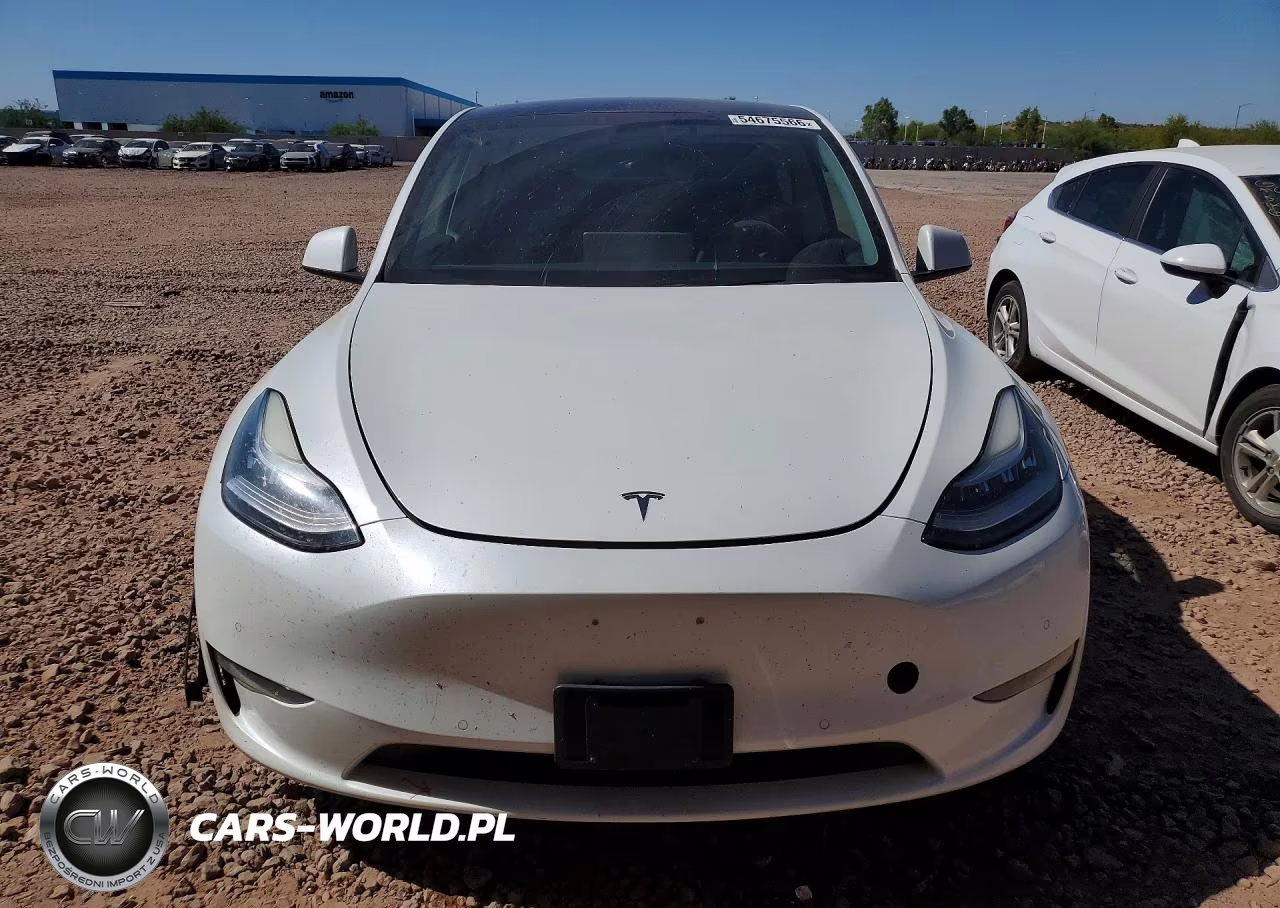 2020 Tesla Model Y VIN:5YJYGDEE8LF011103 - 5