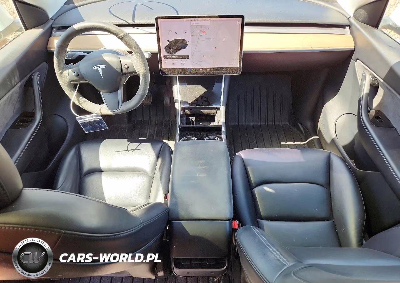 2020 Tesla Model Y VIN:5YJYGDEE8LF011103 - 8