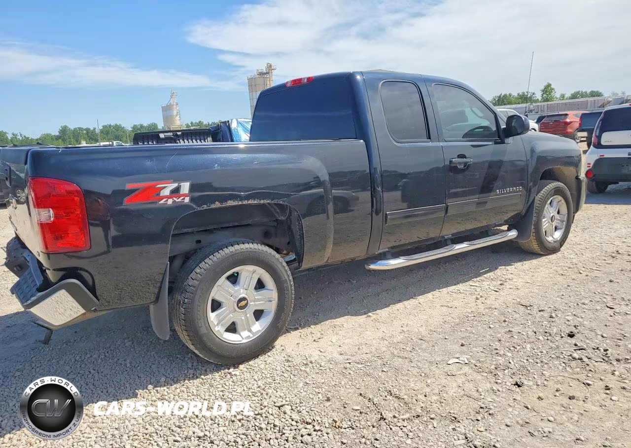2011 Chevrolet Silverado K1500 Lt VIN:1GCRKSE37BZ160617 - 3