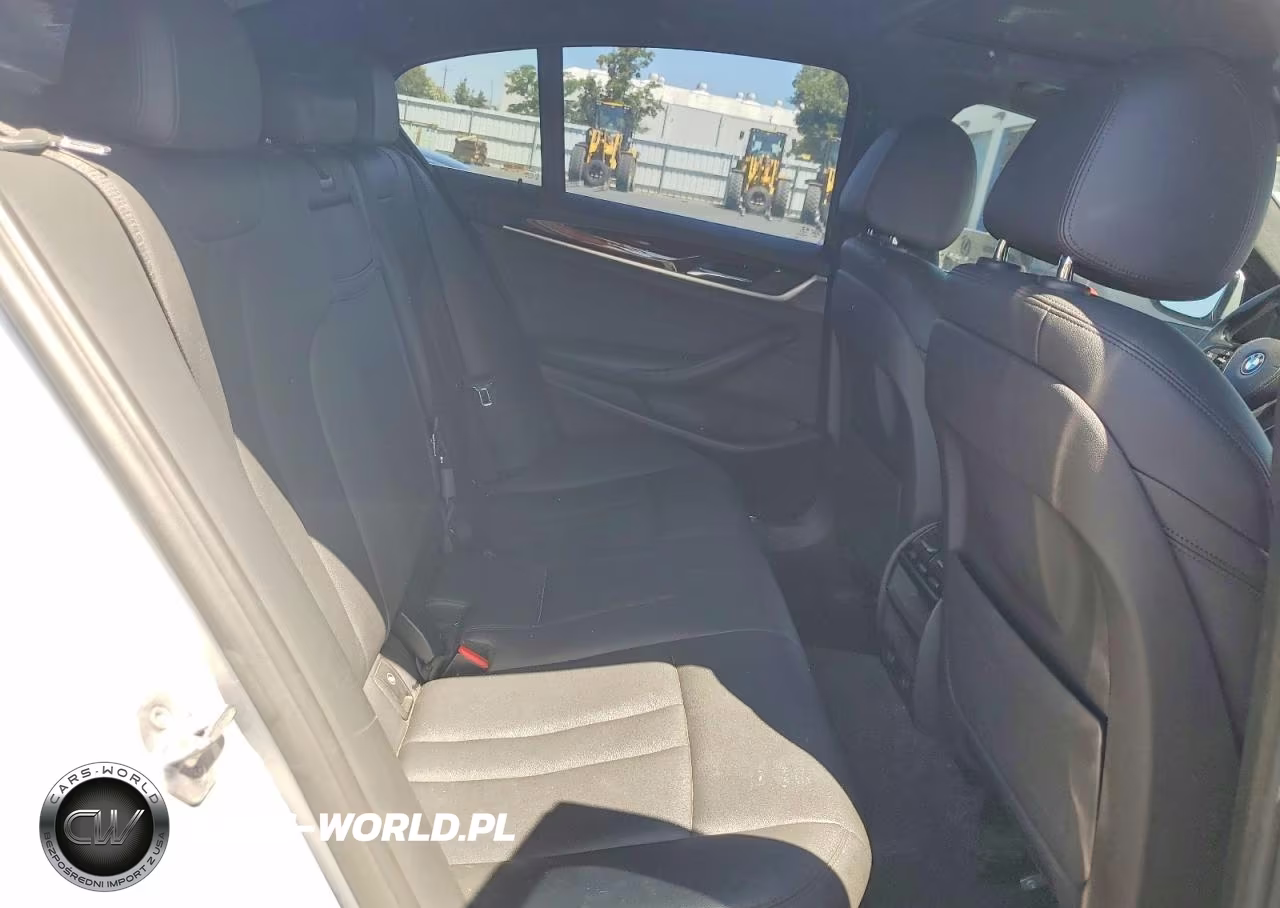2019 BMW 530 I VIN:WBAJA5C55KBX86243 - 10