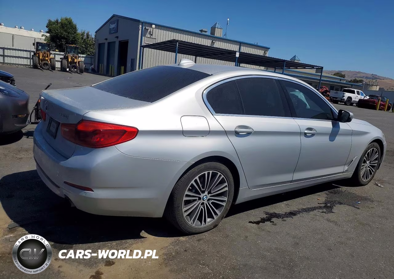 2019 BMW 530 I VIN:WBAJA5C55KBX86243 - 3