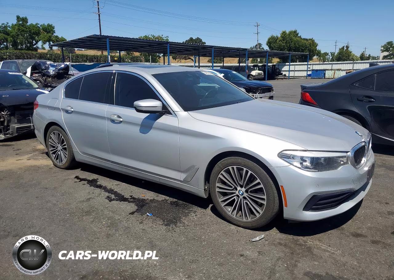 2019 BMW 530 I VIN:WBAJA5C55KBX86243 - 4