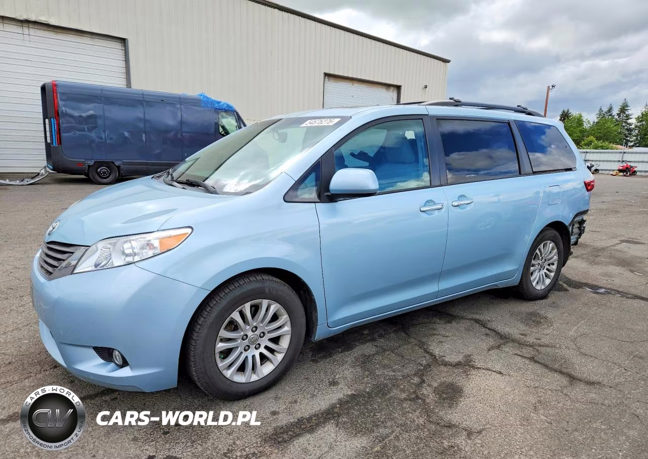 2017 Toyota Sienna Xle 8-Passenger – zdjęcie 1 z 13