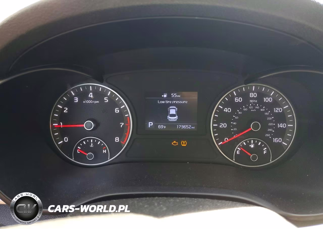 2019 Kia Optima Lx VIN:5XXGT4L39KG363661 - 9