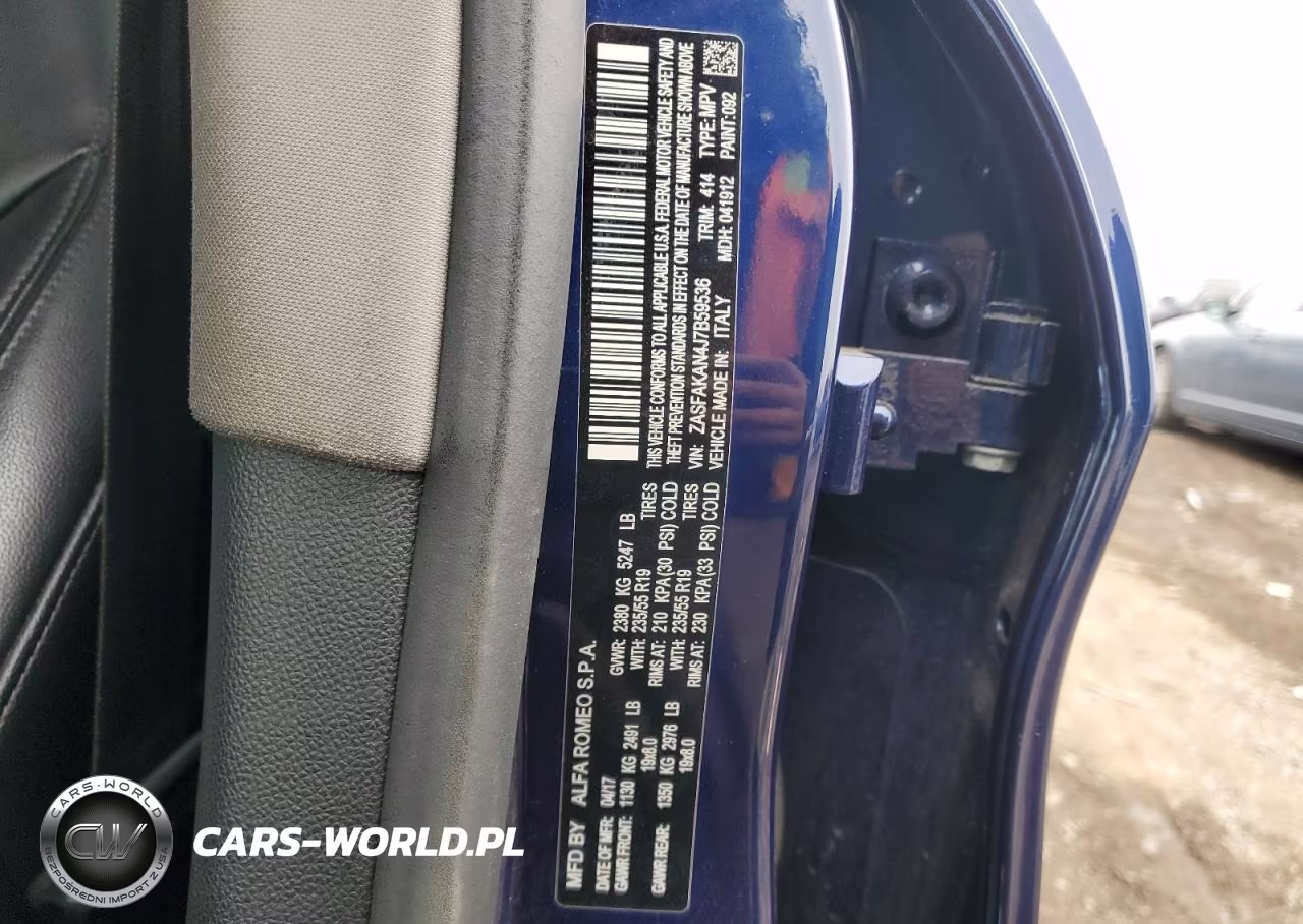 2018 Alfa Romeo Stelvio VIN:ZASFAKAN4J7B59536 - 12