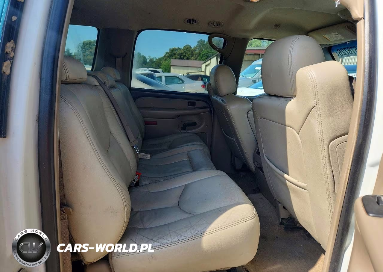 2004 Chevrolet Suburban C1500 VIN:1GNEC16T64J199373 - 11