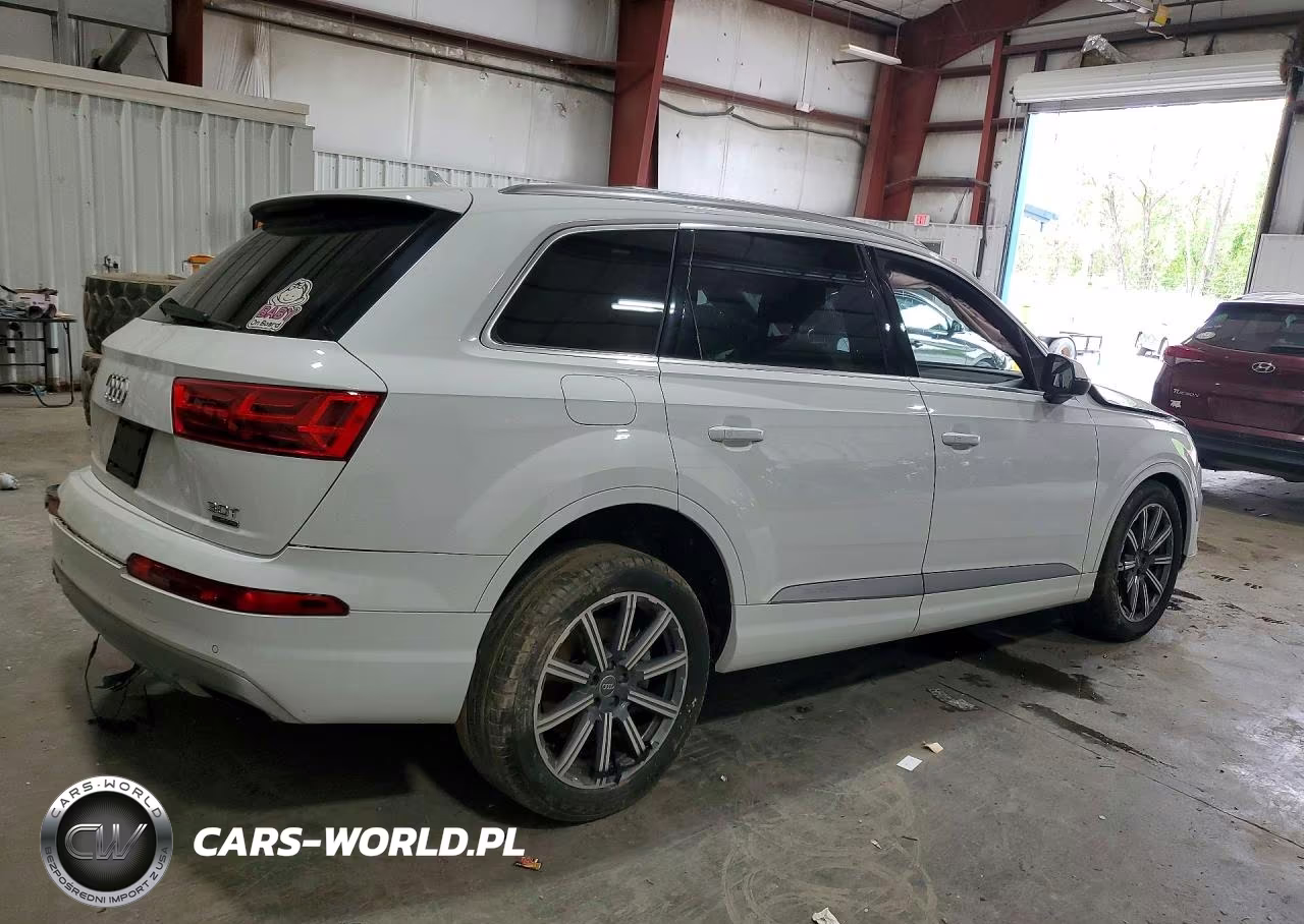 2018 Audi Q7 Premium Plus VIN:WA1LAAF7XJD001911 - 3