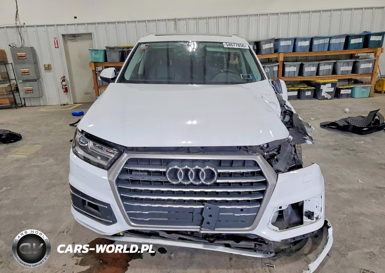 2018 Audi Q7 Premium Plus VIN:WA1LAAF7XJD001911 - 5