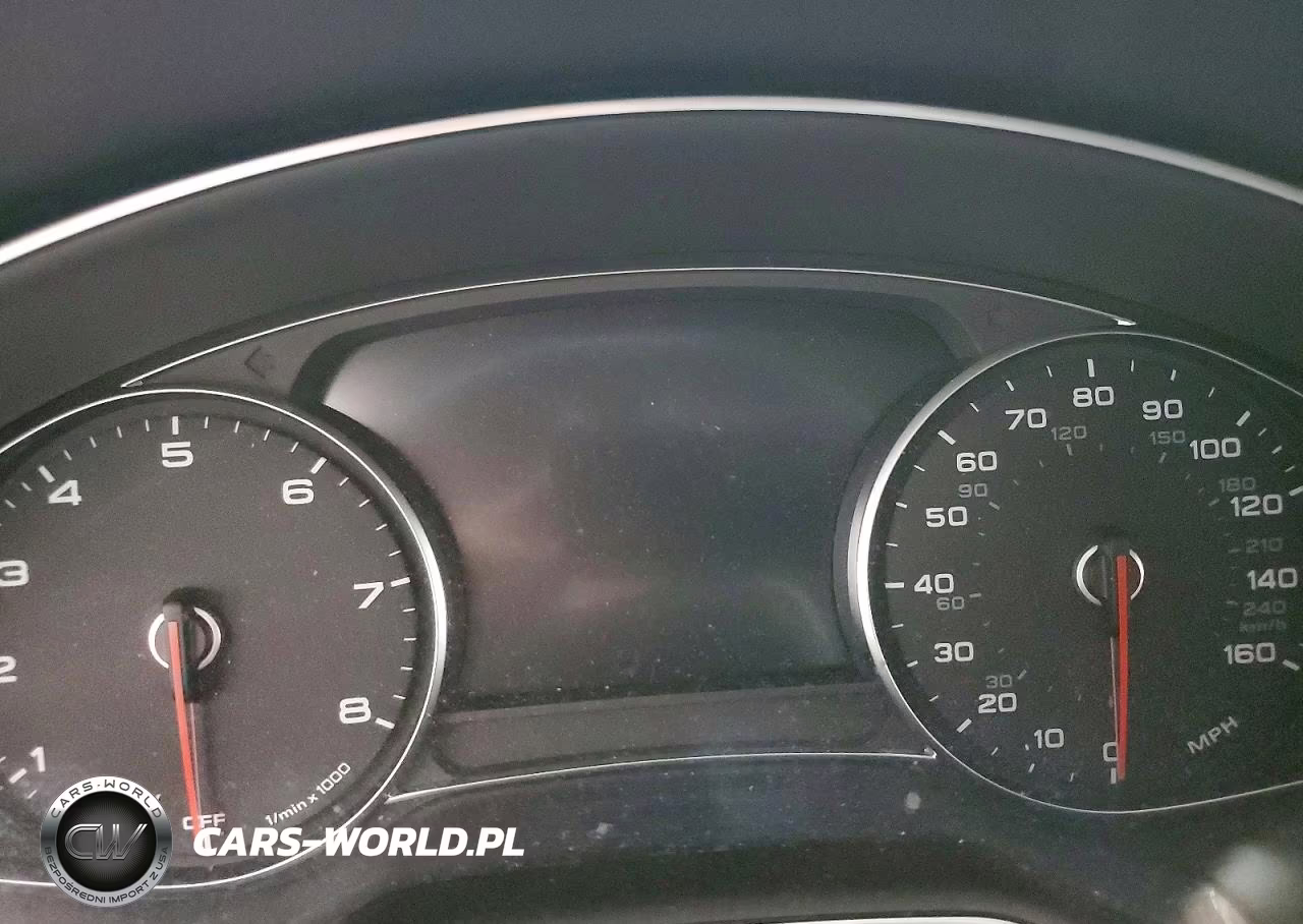 2018 Audi Q7 Premium Plus VIN:WA1LAAF7XJD001911 - 9