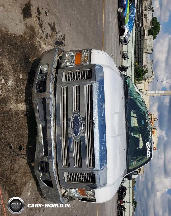 2008 Ford F350 Super Duty VIN:1FTWW32R78EB08720 - 5