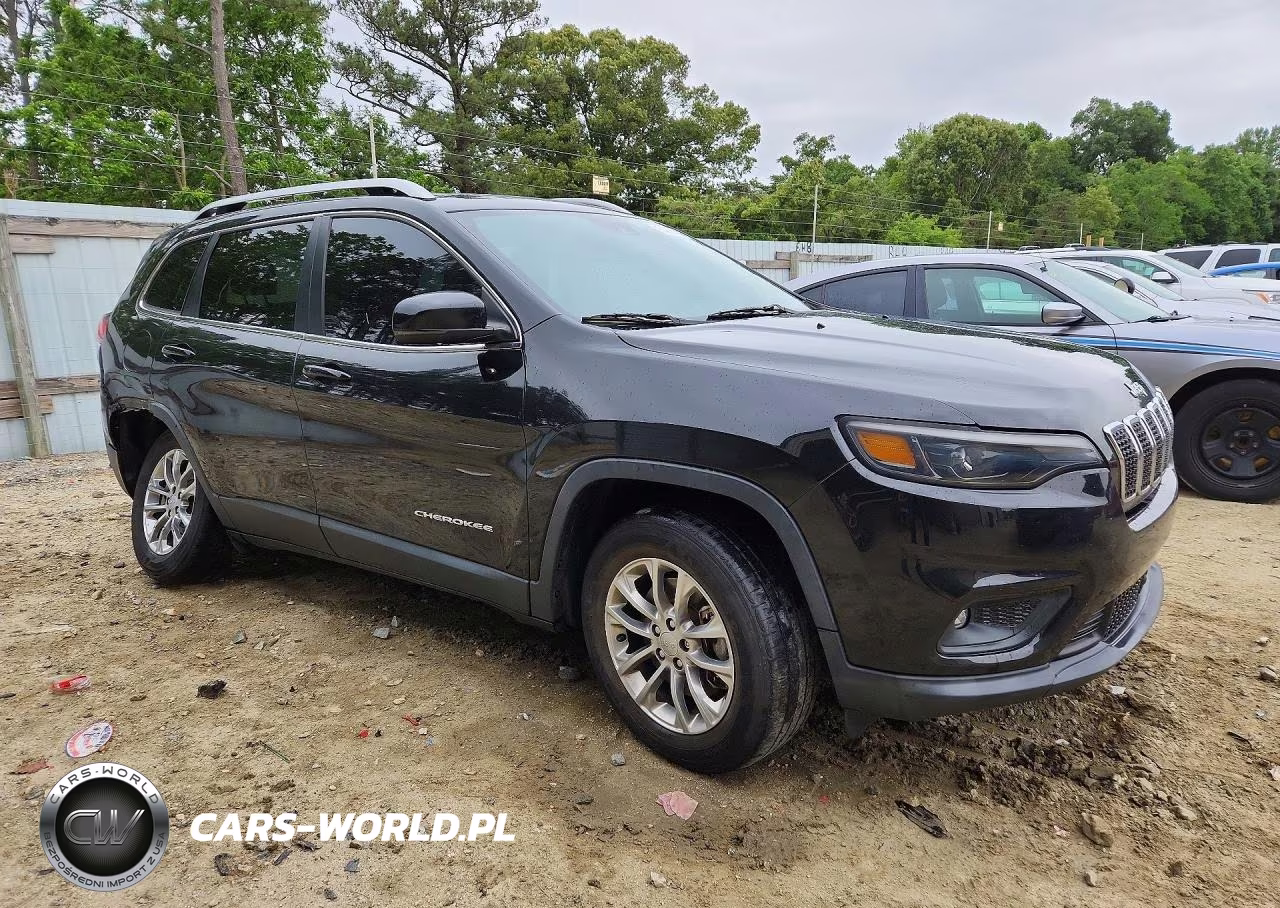 2021 Jeep Cherokee Latitude Lux VIN:1C4PJMMX7MD186578 - 4