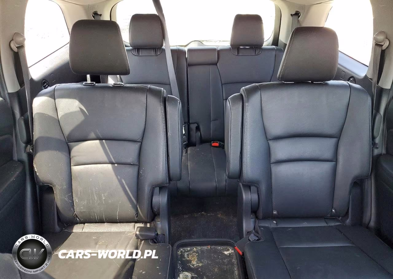 2022 Honda Pilot Touring VIN:5FNYF5H63NB023983 - 10