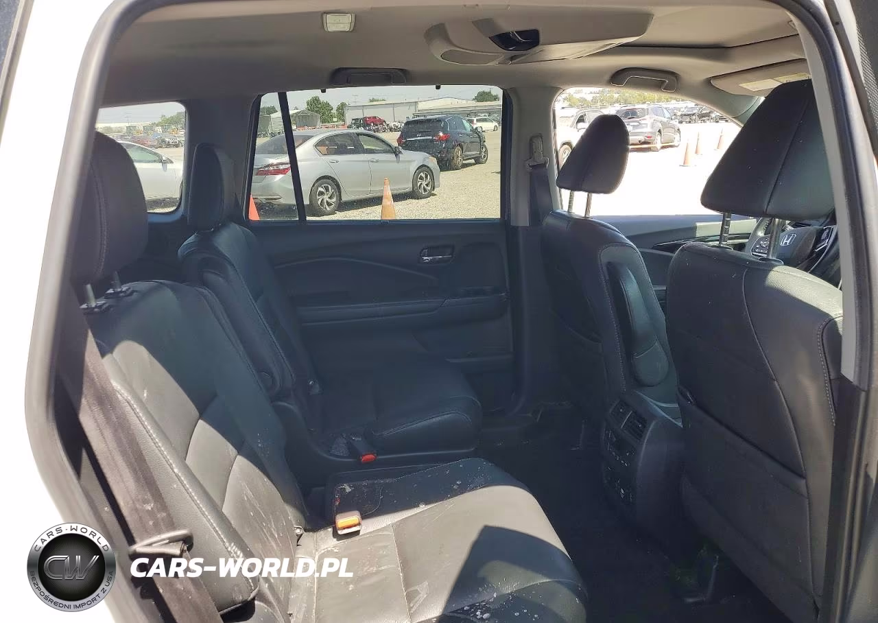 2022 Honda Pilot Touring VIN:5FNYF5H63NB023983 - 11