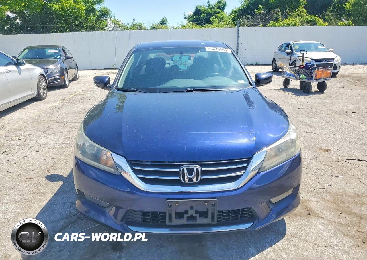 2015 Honda Accord Sport VIN:1HGCR2F51FA134621 - 5